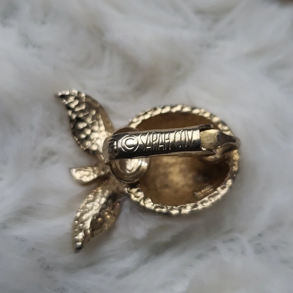 Sarah Coventry signed vintage 1970s fashion earrings